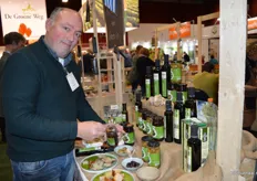 Adonis Lados van Labbos, hij introduceerde Griekse extra vierge olijfolie en olijfolie producten.